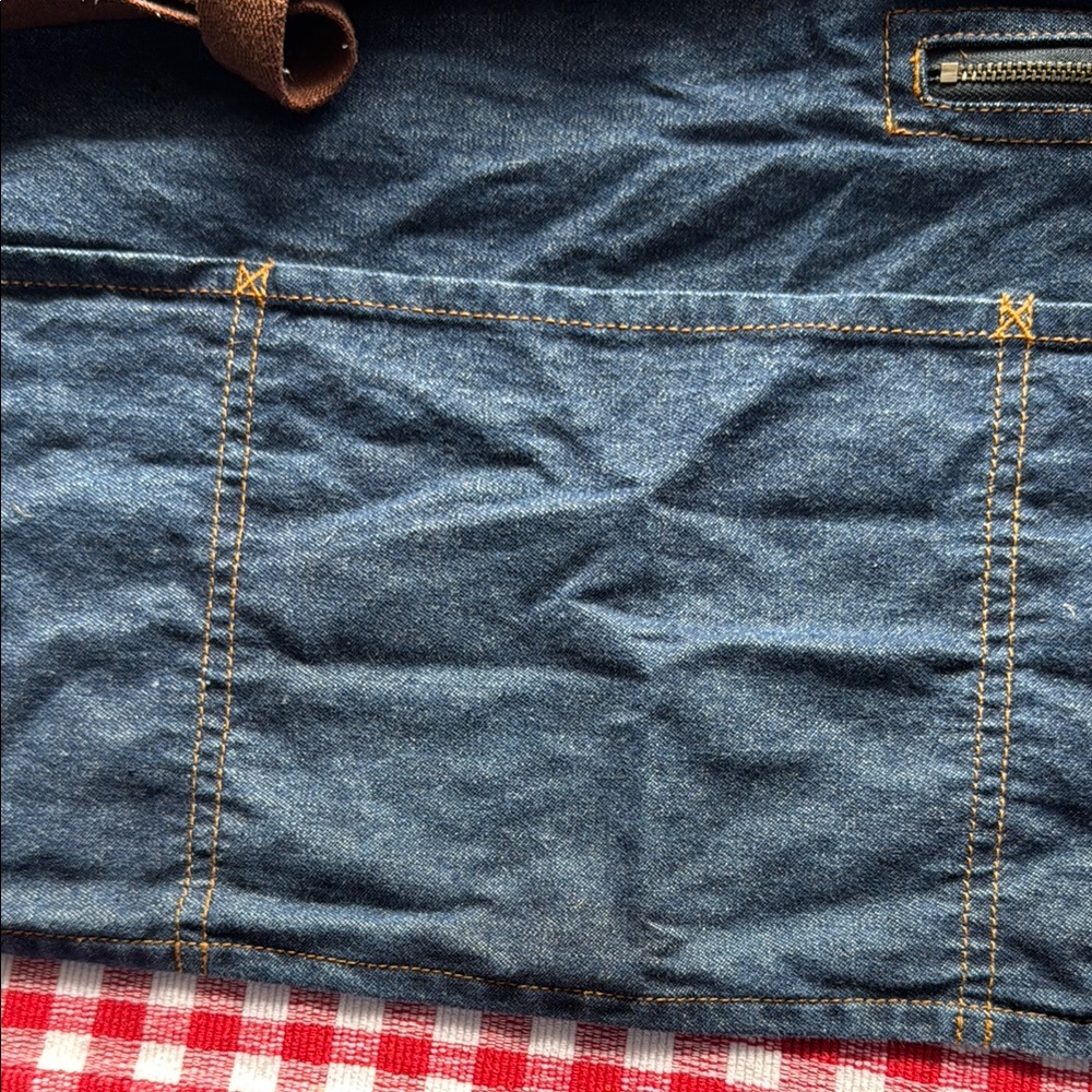 Denim Waist Apron with Brown Strap - Picture 4 of 7